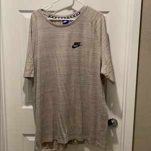 Nike T-shirt